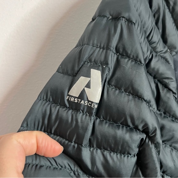 Eddie Bauer Firsct Ascent Microtherm Down Jacket with Hood - Picture 5 of 15